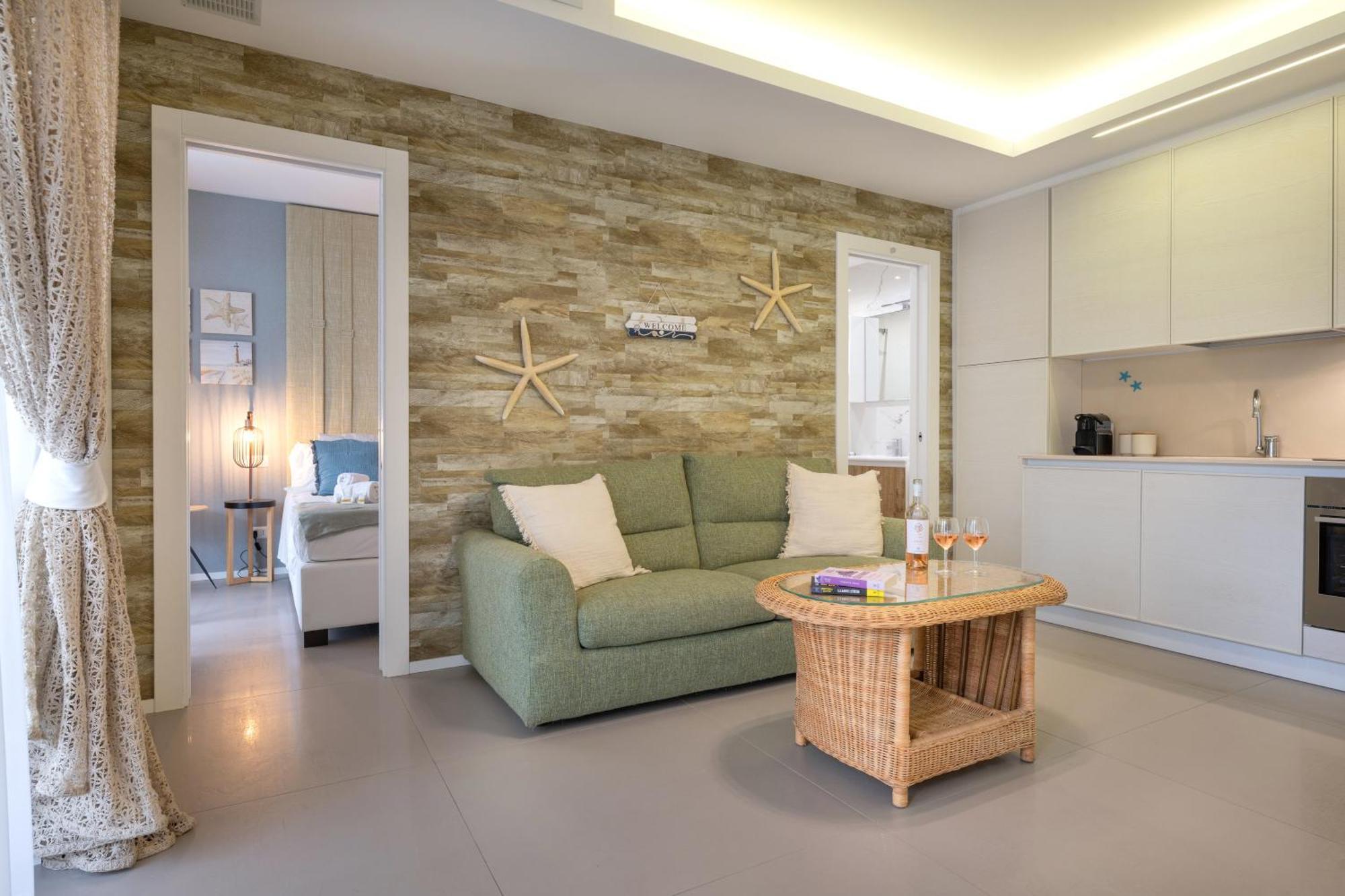 Cozy Marine Apt With Jacuzzi - 250Mt From Sea Polignano a Mare Eksteriør billede